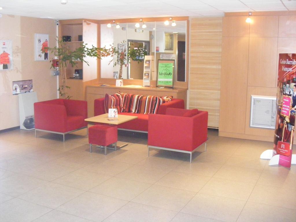 Suite Home Briancon Serre Chevalier Exteriör bild